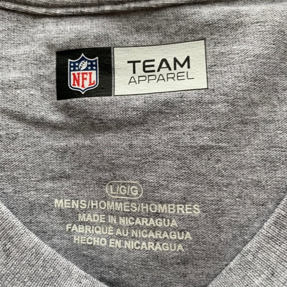 New England Patriots T-Shirt New Official NFL - Picture 4 of 9